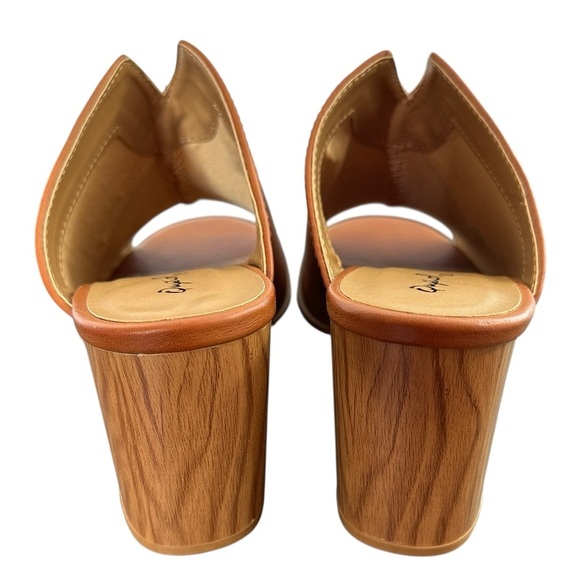 Qupid Women's Tan Open-Toe Mules size 9 - Picture 6 of 6